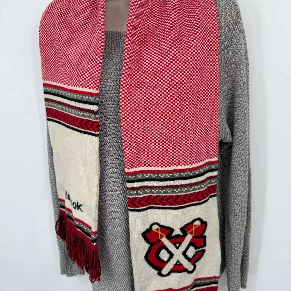 Reebok Center Ice Chicago Blackhawks Knit Scarf NHL Hockey 100% Acrylic
